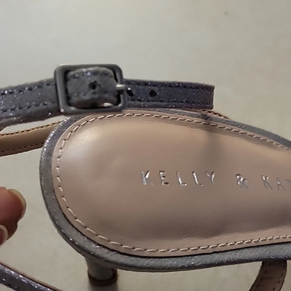 Silver Slippers - Picture 7 of 12